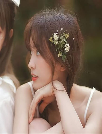 喜剧片文化解读：《生娃后我龙女的身份曝光了》的叙事结构与视觉语言 ——深入探索喜剧片的艺术世界